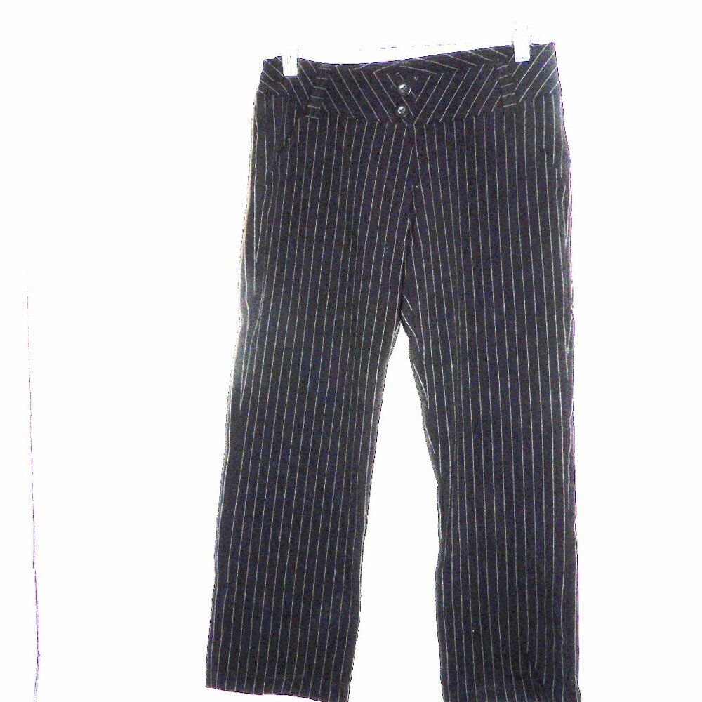 Pony Tail Women's Black Pinstripe Capri Pants Size Small